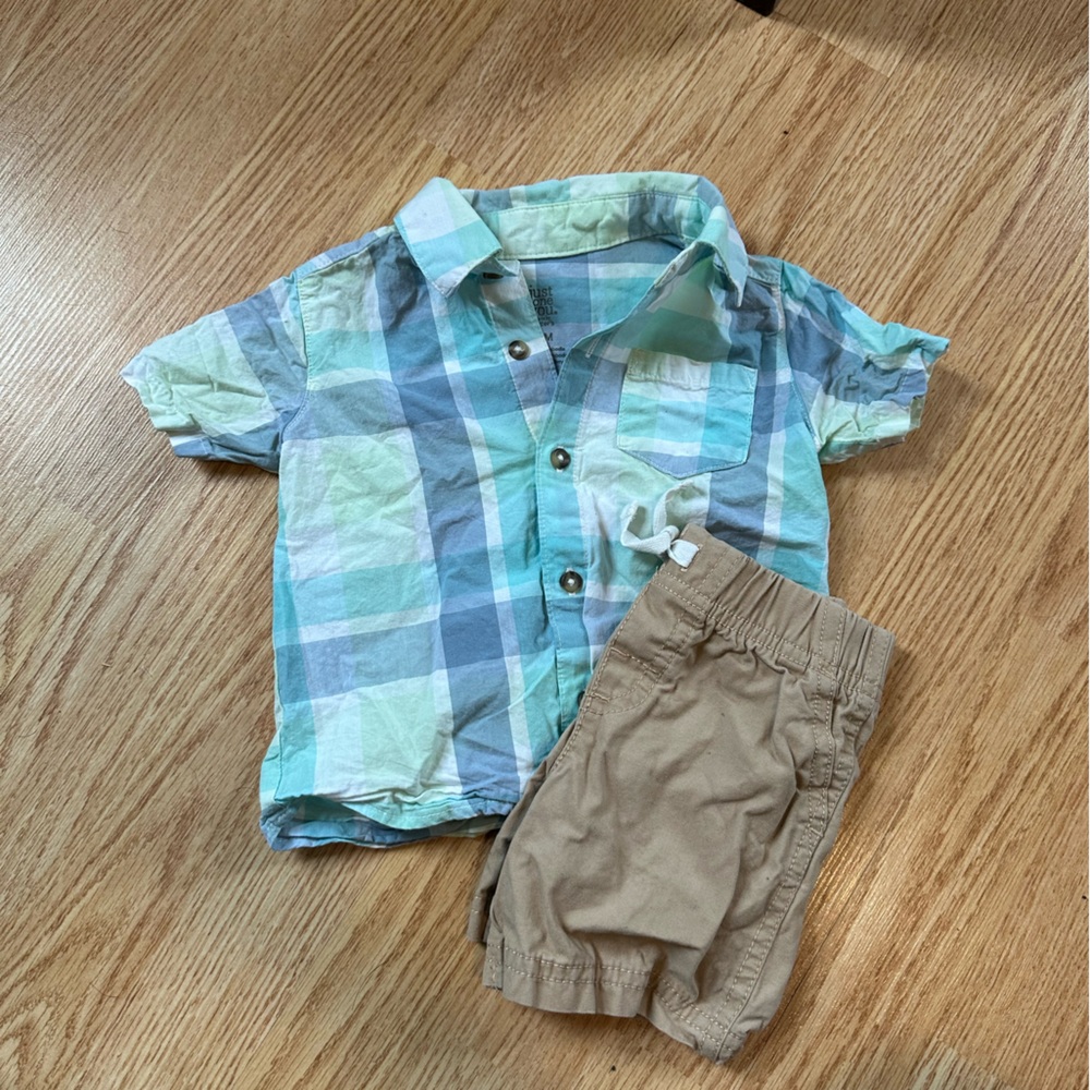 Carter’s Plaid Botton Up Short Sleeve Set